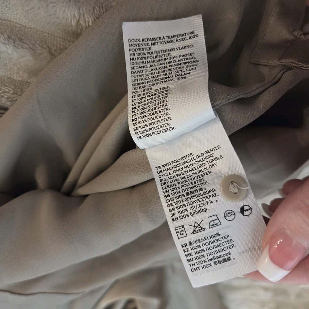 H&M Womens M Beige Solid Woven Polyester Button Front Raglan Sleeve Blouse - Picture 11 of 13